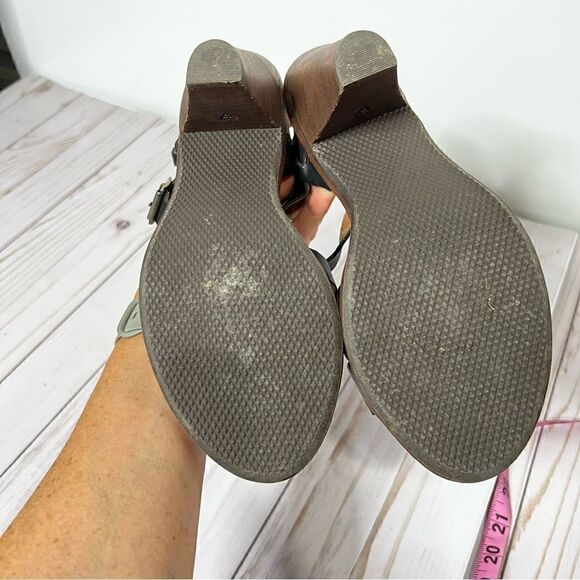 Trask Black Leather Strappy Heeled Sandals - Picture 6 of 10